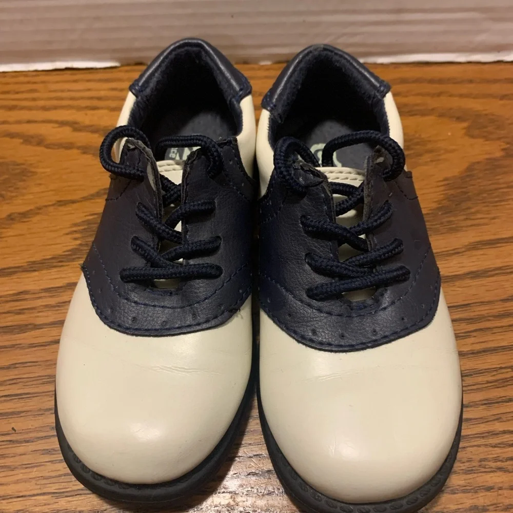 Classic Navy and cream Kids Shoes size8 royal wedding classic comfort school boy